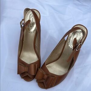 Joy Goldie Mia Joy Valencia size 7 leather platform peeptoe slingback he…